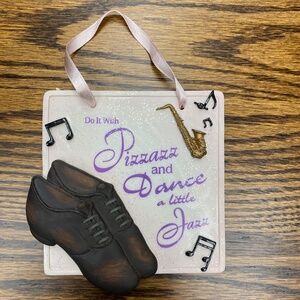 Dance plaque or decoration